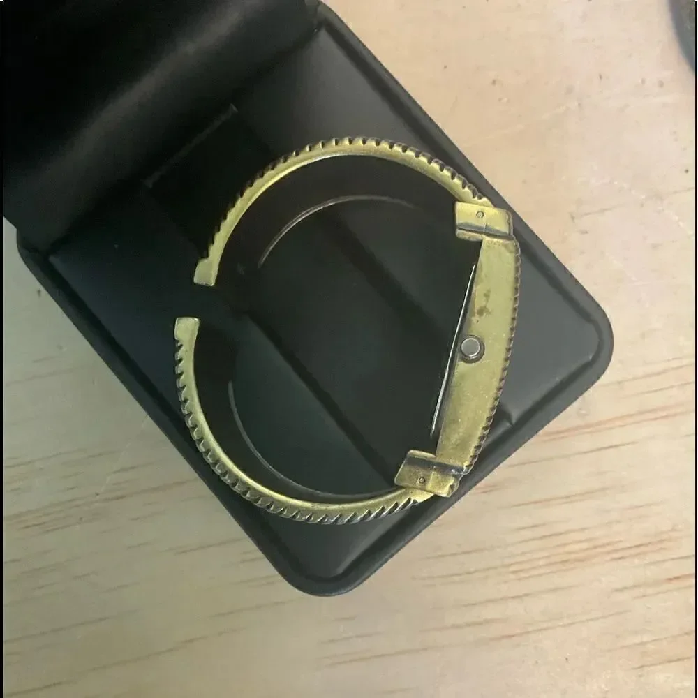 ANCIENT TIMES Premier Designs Cuff Watch Comes With New Battery PDW#1